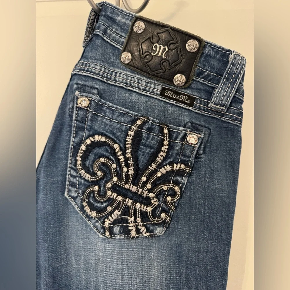Miss Me Women's Blue Jeans with Embellished Pockets - Picture 1 of 7